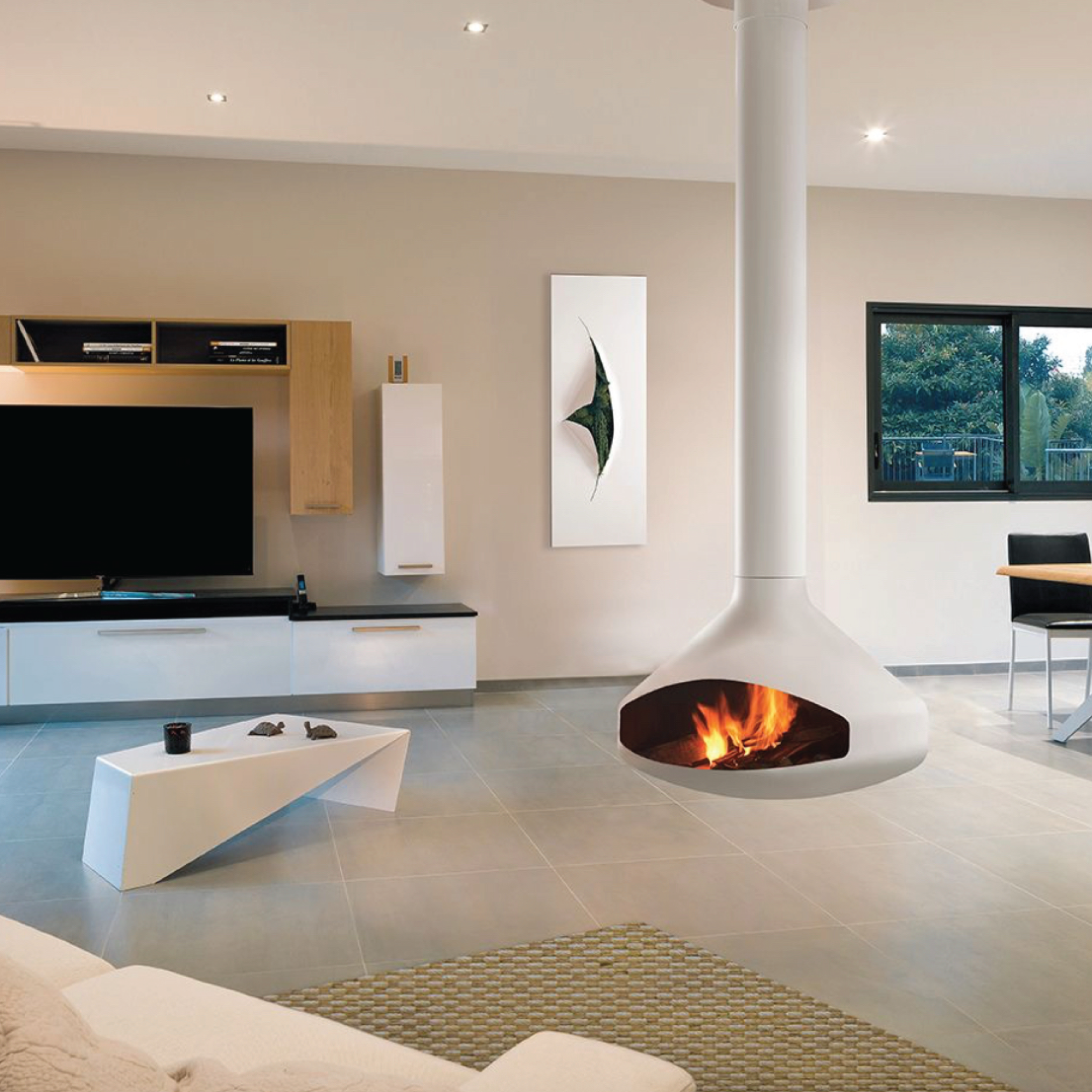Ergofocus Holographic Electric Fireplace